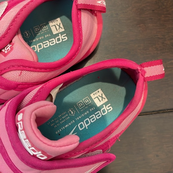 Speedo rubber bottom water shoes. Size 11/12 - Picture 2 of 3